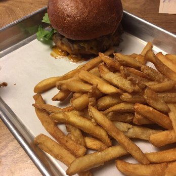 Ballast Point Brewing Long Beach - Aged cheddar burger with fries - Breweries Near Me - Long Beach, California Ballast Point Brewing Long Beach - Aged cheddar burger with fries - Breweries Near Me - Long Beach, California