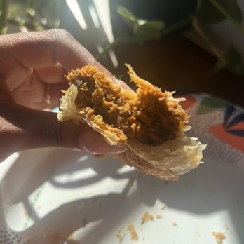 Bon Pâtés - Aranso (Smoked Herring Haitian Patty) - Haitian Near Me - New York, New York Bon Pâtés - Aranso (Smoked Herring Haitian Patty) - Haitian Near Me - New York, New York