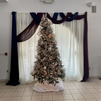 Timeless Memories Photo Booth - Custom Christmas backdrop - Photo Booth Rentals Near Me Timeless Memories Photo Booth - Custom Christmas backdrop - Photo Booth Rentals Near Me