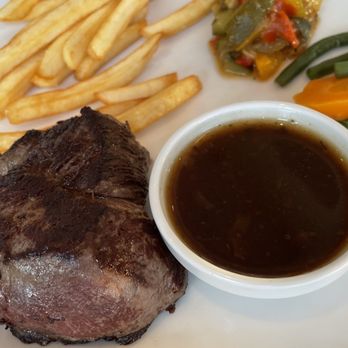 Cap Riviera - Steak, a bit too well done - French Near Me - Antibes Juan Les Pins, 06 Cap Riviera - Steak, a bit too well done - French Near Me - Antibes Juan Les Pins, 06