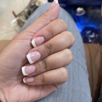 T Nails - Gel maní French - Nail Salons Near Me - Miami, Florida T Nails - Gel maní French - Nail Salons Near Me - Miami, Florida