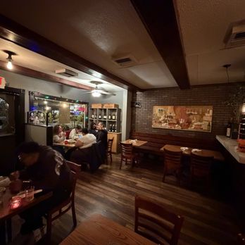 Pane E Vino - Restaurant interior - Italian Near Me - Covina, California Pane E Vino - Restaurant interior - Italian Near Me - Covina, California