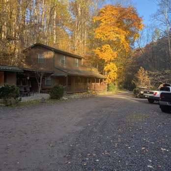 Moonshine Creek Campground - Office and general store. - Campgrounds Near Me - Sylva, North Carolina Moonshine Creek Campground - Office and general store. - Campgrounds Near Me - Sylva, North Carolina