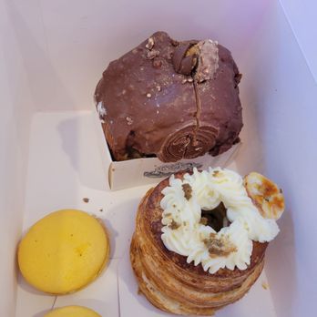 Momma Mondragon’s Macarons - Ferrero Roche and banana coffee cronut - Macarons Near Me - Moreno Valley, California