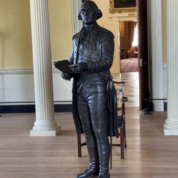 Maryland State House - George Washington as he was when he resigned his military commission - Museums Near Me - Annapolis, Maryland Maryland State House - George Washington as he was when he resigned his military commission - Museums Near Me - Annapolis, Maryland