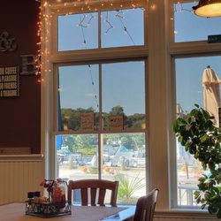 B & B Dockside