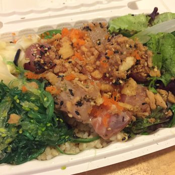 Pokestuf - Mix Of Ahi, Salmon, Albacore, Regular, with all the free toppings, minus the chili flakes, plus the Seaweed Salad - Hawaiian Near Me - Alhambra, California