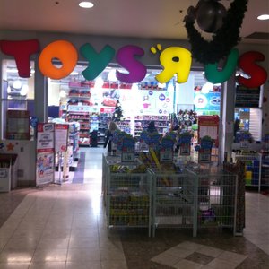 toys r us victoria park