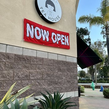 Chakaa Tea House - Outside - Bubble Tea Near Me - Oxnard, California Chakaa Tea House - Outside - Bubble Tea Near Me - Oxnard, California
