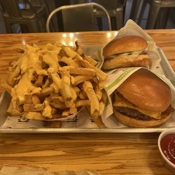 BurgerFi - Burgers Near Me - Kissimmee, Florida BurgerFi - Burgers Near Me - Kissimmee, Florida