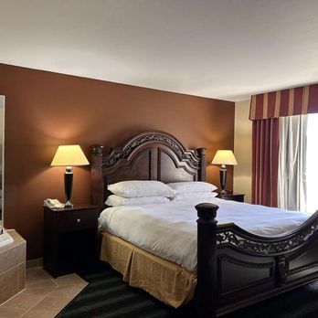 Holiday Inn Express Leesville-Ft. Polk - King with Whirlpool Tub - Hotels Near Me - Leesville, Louisiana Holiday Inn Express Leesville-Ft. Polk - King with Whirlpool Tub - Hotels Near Me - Leesville, Louisiana
