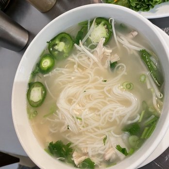Le Pho - Chicken Broth & Noodles Pho (Just Noodles, Broth, White Onions, Green Onions & Cilantro) - Vietnamese Near Me - West Hollywood, California