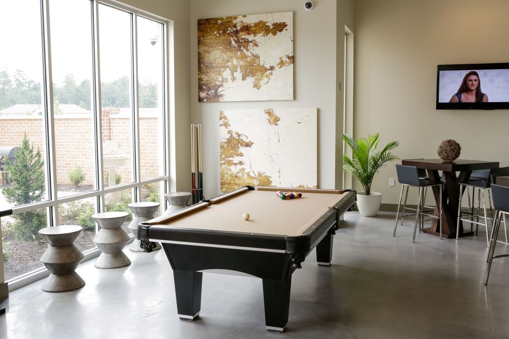 LOFTS AT BASS Updated September 2024 14 Photos 5437 Bowman Rd