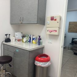 Reddy Urgent Care - Inside one of their rooms...