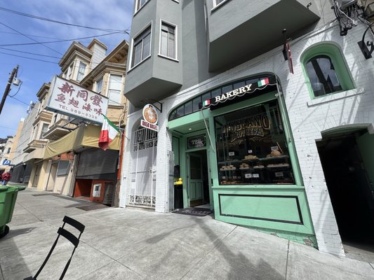 Toscano Brothers by null