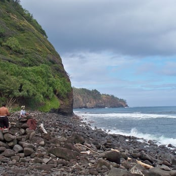 Pololu Valley - locals fishing the beach - Parks Near Me - Hawi, Hawaii Pololu Valley - locals fishing the beach - Parks Near Me - Hawi, Hawaii