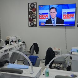 Holly Nails Spa