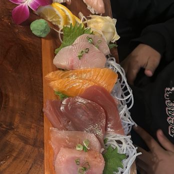 Real Thai & Sushi - Sashimi sampler - Sushi Bars Near Me - Surprise, Arizona Real Thai & Sushi - Sashimi sampler - Sushi Bars Near Me - Surprise, Arizona