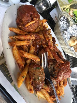 Vic's Italian Restaurant & Pizzeria by null