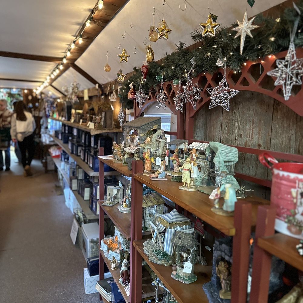 Christmas Shop - Home Decor Near Me - Granby, Connecticut