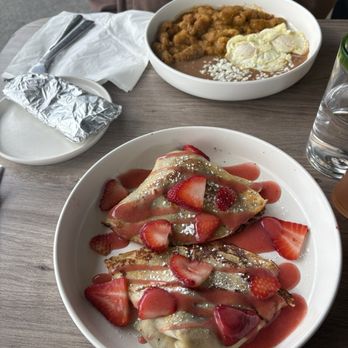 Casa Mia - Crêpes Chicharrón & Eggs - Breakfast & Brunch Near Me - Mountain View, California Casa Mia - Crêpes Chicharrón & Eggs - Breakfast & Brunch Near Me - Mountain View, California