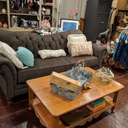 Vintageous Life - furniture & design