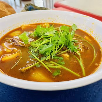 Thai Lovers - a bowl of soup and bread - Thai Near Me - San Jose, California Thai Lovers - a bowl of soup and bread - Thai Near Me - San Jose, California
