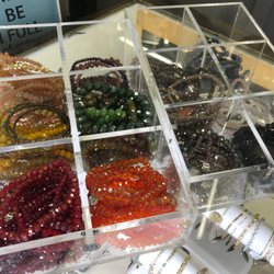 Bob Schoenborn's Jewelry & Clocks
