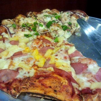 Shakey's Pizza Parlor - Very tasty pizza! This shot is half Texas BBQ Chicken and half Hawaiian. - Buffets Near Me - Pasco, Washington Shakey's Pizza Parlor - Very tasty pizza! This shot is half Texas BBQ Chicken and half Hawaiian. - Buffets Near Me - Pasco, Washington