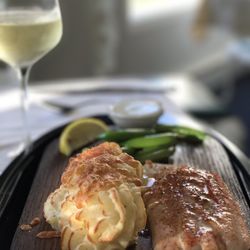 Half plank with Riesling