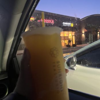 Sunright Tea Studio - Milpitas - Mango Jasmine Tea - Bubble Tea Near Me - Milpitas, California