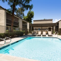 eaves San Dimas