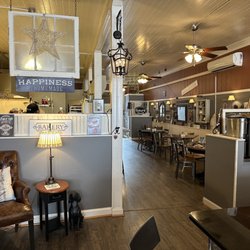 Gathering Grounds Patisserie & Cafe