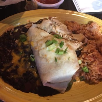 Front Street Cantina - Shredded chicken burrito - Mexican Near Me - Naperville, Illinois