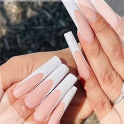 Herbal Nails & Spa - WEEKDAY HAPPY HOURS
MON - THU |    12:00- 3:00 PM
%  all services 
Please note that this offer is valid until May 24, 2023.