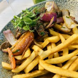 Lomo Saltado
