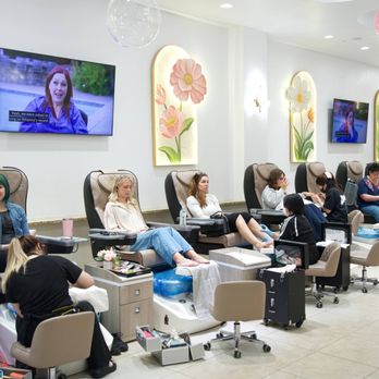Cosmo Nails And Spa - Nail Salons Near Me - Dallas, Texas