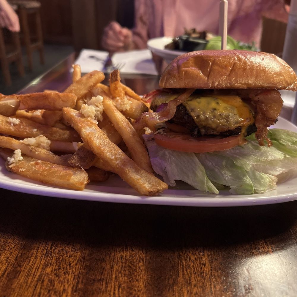 Bull 'N Mouth - The Bull with Garlic Fries - New American Near Me - Davis, California Bull 'N Mouth - The Bull with Garlic Fries - New American Near Me - Davis, California