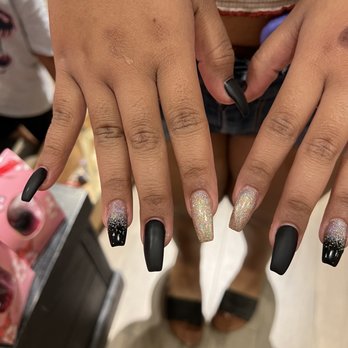 Cosmic Beauty - Nail Salons Near Me - Kapolei, Hawaii