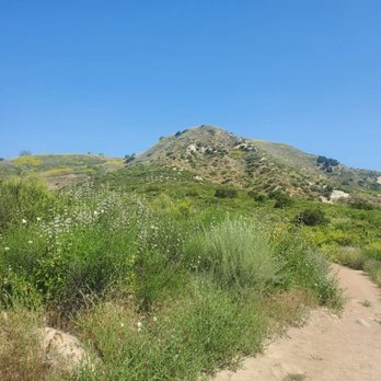 Weir Canyon Trailhead - Hiking Near Me - Anaheim, California