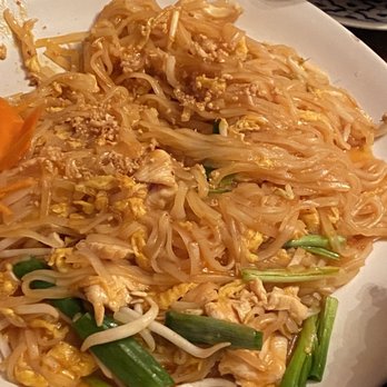 Siam House - Pad Thai Noodle - Thai Near Me - Bloomington, Indiana