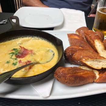 Elephant & Castle - Pretzels with beer cheese - British Near Me - Washington, DC, District of Columbia