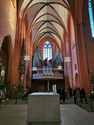 Frankfurt Cathedral by null