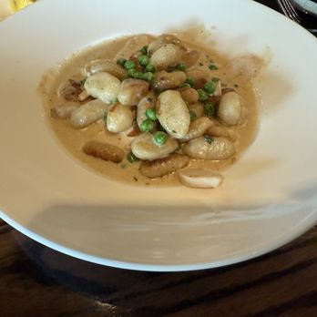 Cooper’s Hawk Winery & Restaurant - Wine Bars Near Me - Gurnee, Illinois