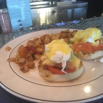 Noosa Bistro - Seafood Near Me - Mentor, Ohio