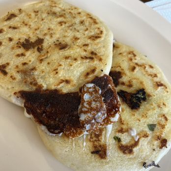 La Pupusa Queen - Fresh papusas - Salvadoran Near Me - El Paso, Texas La Pupusa Queen - Fresh papusas - Salvadoran Near Me - El Paso, Texas