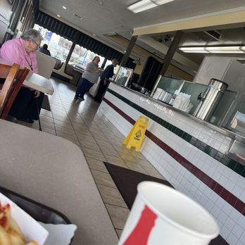 Gold Star Hamburgers - Inside - Fast Food Near Me - Glendale, California Gold Star Hamburgers - Inside - Fast Food Near Me - Glendale, California