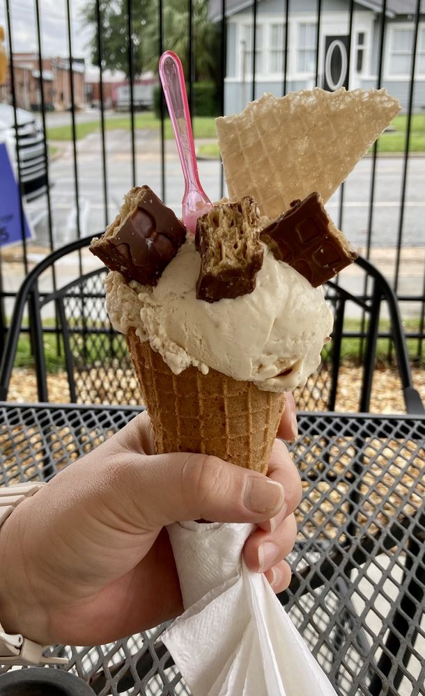 Oh So Good Gelato & Artisan Desserts Logo