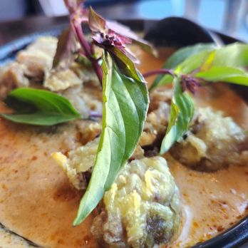 Le Soleil - Curry short ribs - Vietnamese Near Me - San Francisco, California Le Soleil - Curry short ribs - Vietnamese Near Me - San Francisco, California