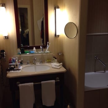 Intercontinental Paris - Le Grand - Bathroom view - Hotels Near Me - Paris, 75